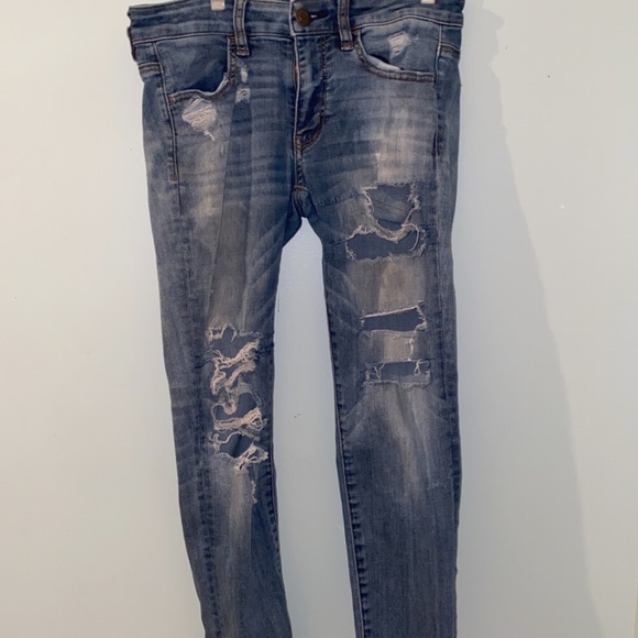 Clothing - Picture 13 of 14